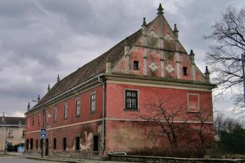 Bývalá jezuitská rezidence v Golčově Jeníkově ( © Pavel Vítek 03/2008)