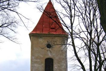 Hřbitovní kostel sv. Markéty v Golčově Jeníkově ( © Pavel Vítek 11/2007)