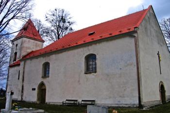 Hřbitovní kostel sv. Markéty v Golčově Jeníkově ( © Pavel Vítek 11/2007)