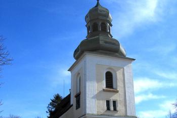 Kostel sv. Bartoloměje v Chrášťanech ( © Pavel Vítek 02/2008)