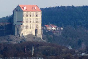 Plumlov od Žarovic (© Dejv Róza, 03/2010)