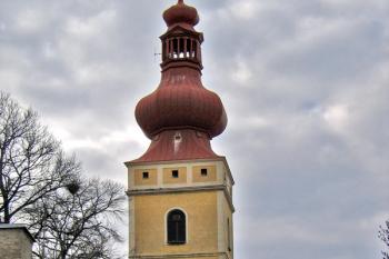 Zvonice v Golčově Jeníkově ( © Pavel Vítek 04/2008)