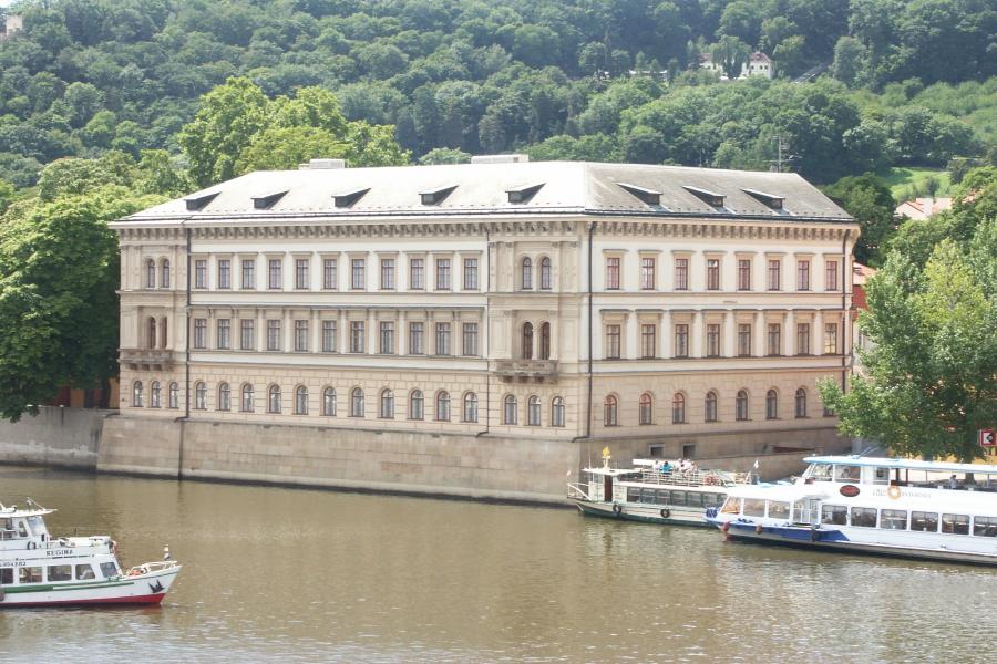 Lichtenštejnský palác (Kaisersteinský, Odkolkův)