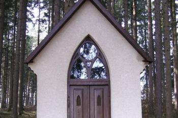 průčelí kaple Pod Spinou ( © Jan P. Štěpánek 03/2008)