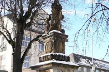 Mariánský sloup v Rýmařově ( © Jan P. Štěpánek 03/2008)
