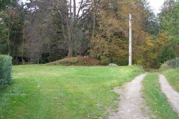 Bělecký mlýn - Červený kříž (© Ivo Rozehnal, 10/2010)