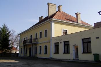 Zámek od severozápadu (© Lukáš Pechánek, 03/2012)