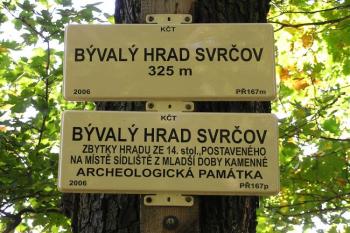 informační cedule na hradě ( © Jan P. Štěpánek 10/2007)