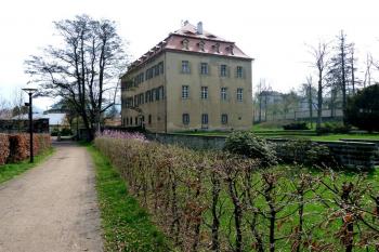 Zámek Jílové ( © František Kinař 05/2017)