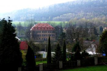 Zámek Jílové ( © František Kinař 05/2017)