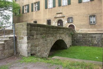 barokní most přes bývalý příkop ( © Milan Caha 05/2008)