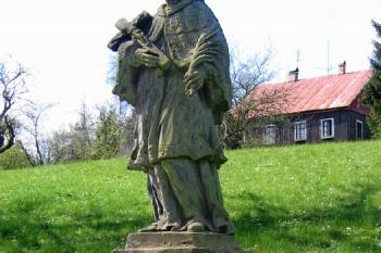 Socha sv. Jana Nepomuckého pod kostelem v Kytlicích ( © Pavel Vítek 05/2008)