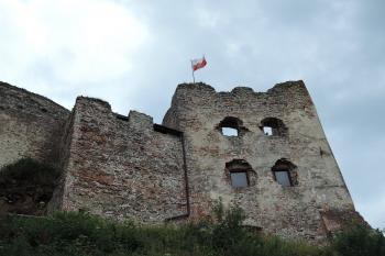 Zřícenina hradu Czorsztyn (© aleshwarrior, 07/2017)