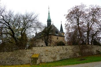 kostel sv. Petra (© František Kinař, 11/2014)