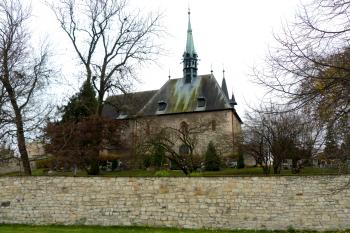 kostel sv. Petra (© František Kinař, 11/2014)