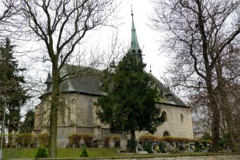 kostel sv. Petra (© František Kinař, 11/2014)