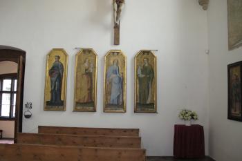 jedny z nejstarších dřevomaleb v hradní kapli (© D Dohňanský, 07/2018)