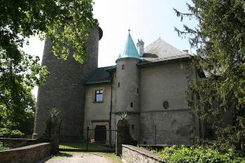 Hrad od severu ( © Ivan Grisa 05/2009)