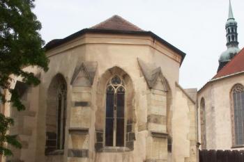 presbytář kostela ( © Milan Caha 05/2008)
