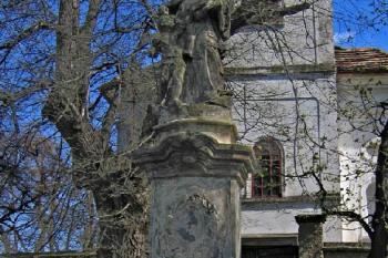 Kostel sv. Bartoloměje v Černoučku ( © Pavel Vítek 03/2008)