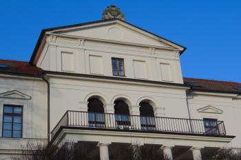 Balkon vstupního rizalitu (© Dušan Dohňanský 01/2021)