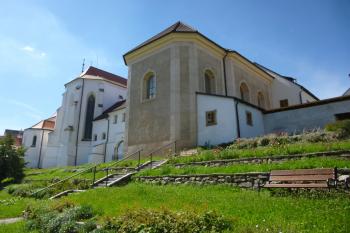 klášter minoritů s kostelem sv. Jana Křtitele-Jindřichův Hradec (© Vlastislav Mareček, 08/2016)