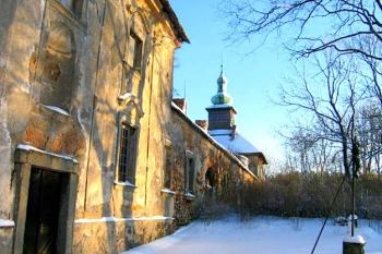 Pohled na zámek od západu ( © Pavel Vítek 01/2006)