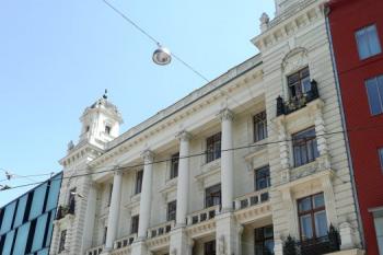 nádherná novorenesanční fasáda budovy ( © Jan P. Štěpánek 06/2008)