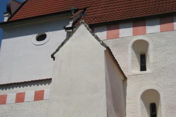 Detail oken (© Zdeněk Susa, 07/2012)