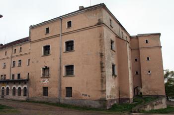 východní nároží hradu ( © Pavel Zany Komárek 6.5. 2007)