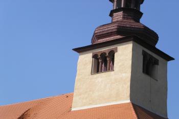 románská okna na věži (© David Havlik, 09/2010)