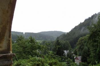 výhled na údolí (© Martin Mecerod, 07/2011)