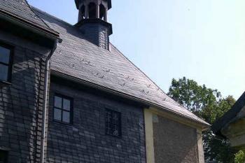 Západní stěna presbytáře a sakristie (© Ivan Grisa, 09/2006)