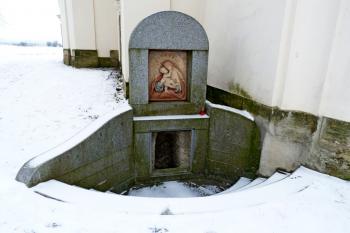 kostel Navštívení Panny Marie (© František Kinař, 01/2013)