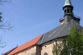 Kostel od severovýchodu (© Ivan Grisa, 05/2005)