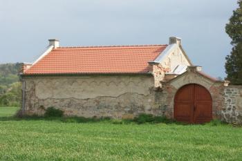 novorománská obřadní síň ( © Milan Caha 06/2008)