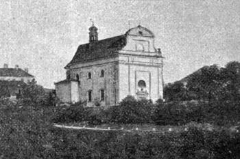 kostel od severozápadu na počátku 20. století (© Antonín Podlaha: Posvátná místa království Českého; Díl 1. Vikariáty: Českobrodský, Černokostelecký, Mnichovický a Prosecký, Dědictví sv. Jana Nepomuckého, Praha 1907)