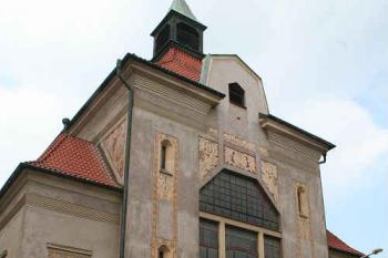 Hlavní (východní) průčelí (© Ivan Grisa, 06/2008)