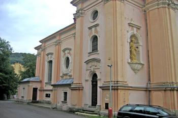 Kostel Nejsvětější Trojice v Ústí n. Labem - Střekově ( © Pavel Vítek 08/2011)
