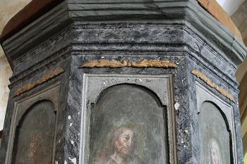 Detail výzdoby poprsnice řečniště kazatelny (© Ivan Grisa, 07/2008)