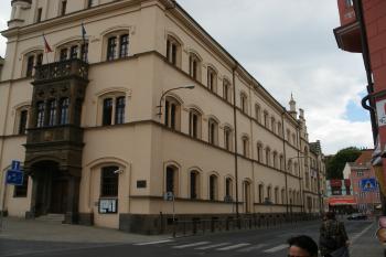boční trakt býv. radnice ( © Jiří Špaček 06/2015)