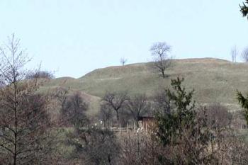 pohled od silnice ( © Pavel Zany Komárek 04/2003)