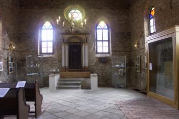 interiér synagogy ( © Milan Caha 06/2008)