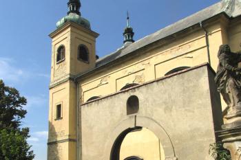 Kostel sv. Vavřince v děčínské čtvrti Nebočady ( © Pavel Vítek 08/2016)