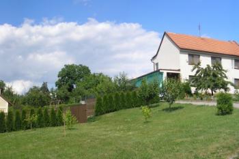 celkový pohled na lokalitu od jihozápadu ( © Ondřej Štěpánek 08/2008)