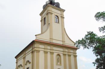 Hradní jádro s kapli sv.Floriána,pohled od sv. (© Dušan Dohňanský 08/2020)