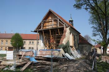 Kostel od jihozápadu ( © Ivan Grisa 04/2011)
