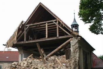 Pohled od jihozápadu (© Ivan Grisa, 07/2008)