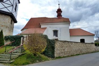 kostel sv. Mikuláše (© František Kinař, 04/2015)