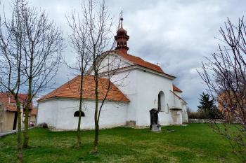 kostel sv. Mikuláše (© František Kinař, 04/2015)
